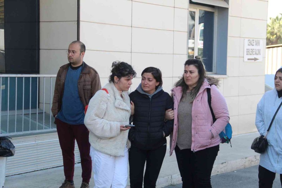 9 Günlük Tedavinin Ardından Hayatını Kaybeden Kadının Başına Odunla Darbe Aldığı İddiası