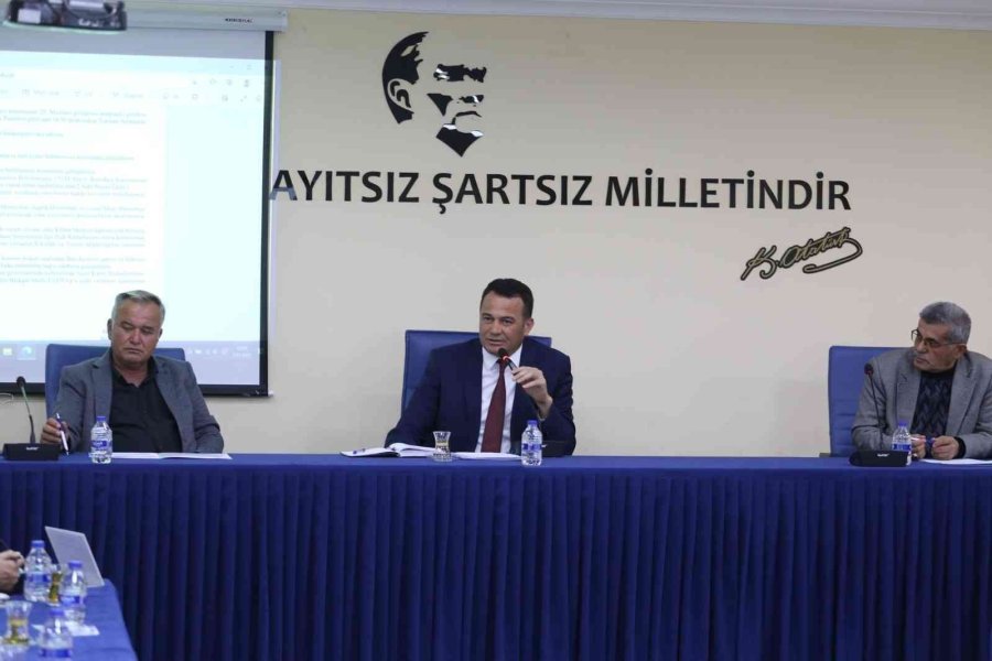 Kaş Belediyesi’nde Yılın İlk Meclis Toplantısı Yapıldı