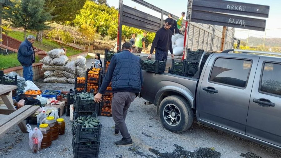 Gazipaşa’dan İdlib’e İnsani Yardım Malzemesi Gönderildi