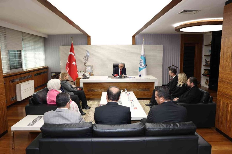 Büyükşehir İle Eczacı Odası Arasında Türkiye’de Bir İlk Olacak Protokol