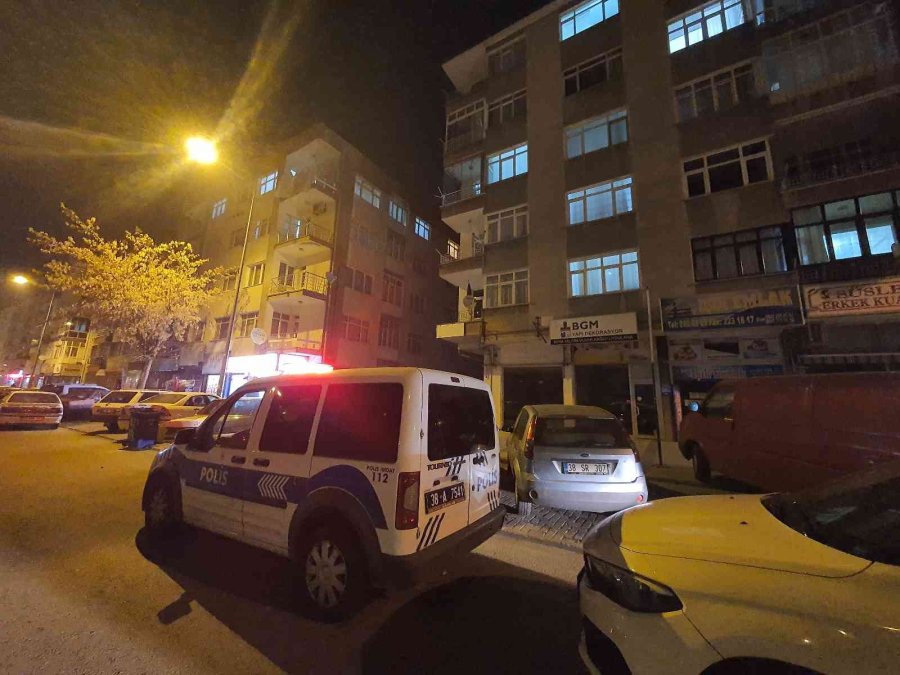 Ziyarete Gittiği Annesini Ölü Buldu