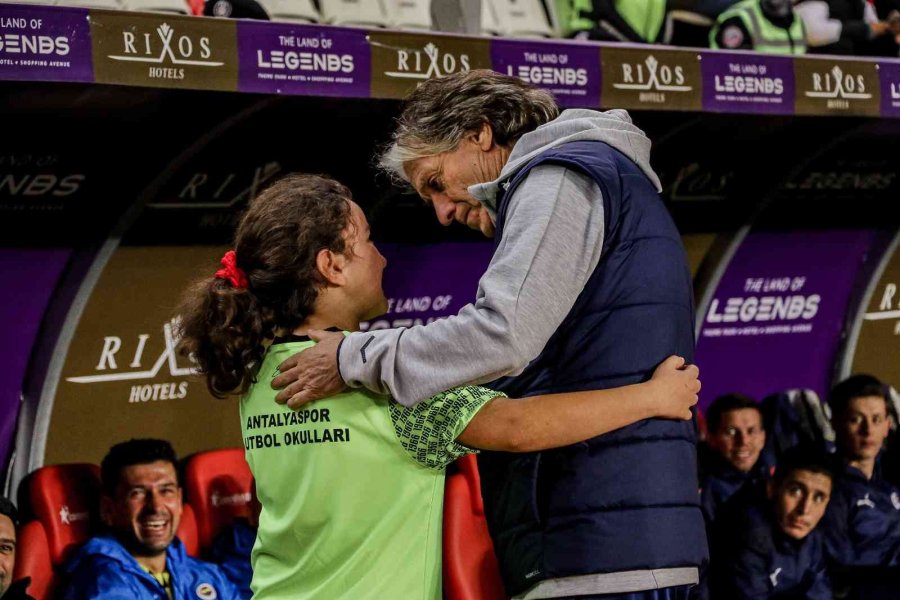 Spor Toto Süper Lig: Fta Antalyaspor: 1 - Fenerbahçe: 0 (ilk Yarı)