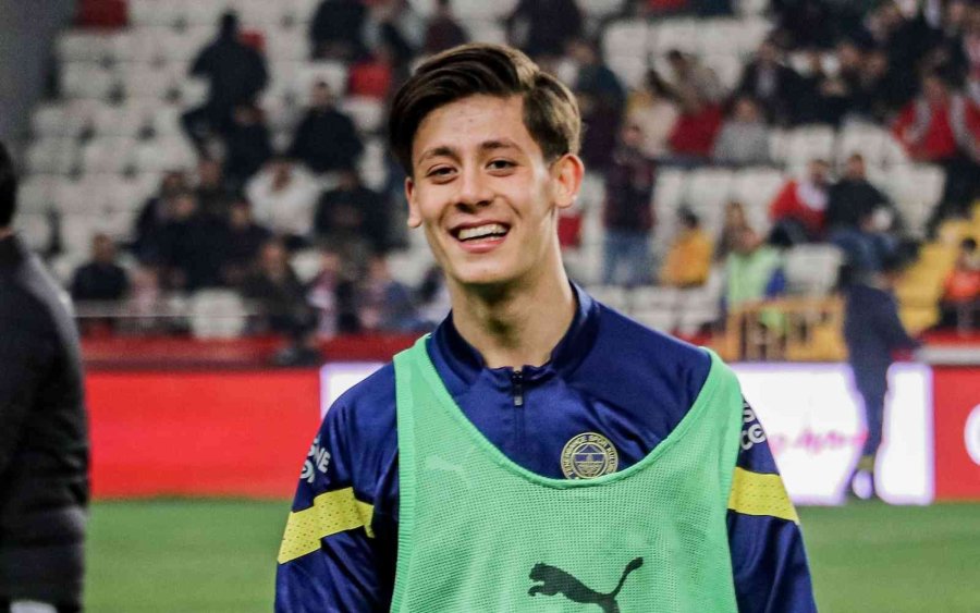 Spor Toto Süper Lig: Fta Antalyaspor: 1 - Fenerbahçe: 0 (ilk Yarı)