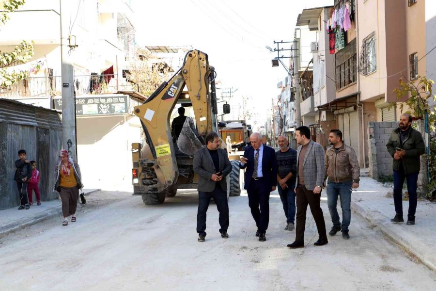 Gültak: "engellemelere Rağmen Asfalt Serimine Başladık"