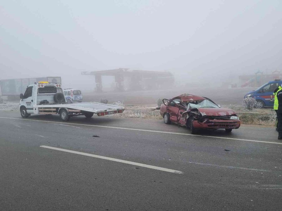 Aksaray’da Yoğun Sis Kazalara Neden Oldu: 9 Yaralı
