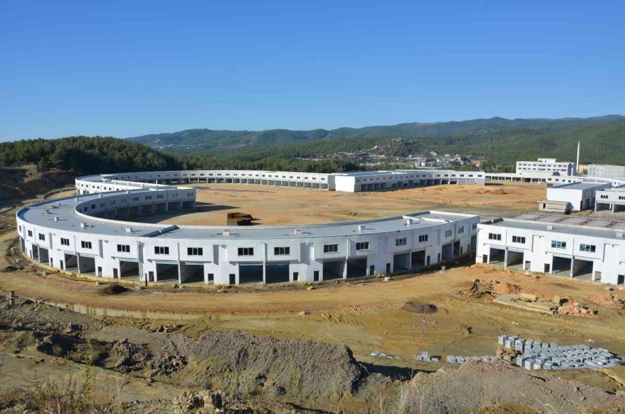 Alanya Toptancı Hali’nin Yüzde 91’i Tamamlandı