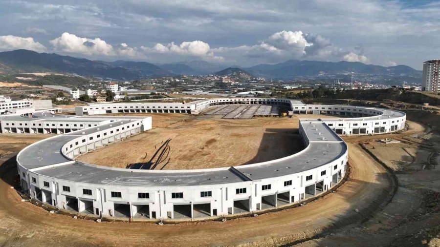 Alanya Toptancı Hali’nin Yüzde 91’i Tamamlandı