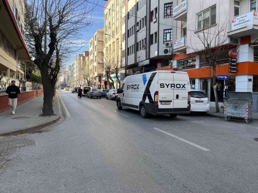 İkinci Şeride Park Etme Problemi Her Geçen Gün Büyüyor