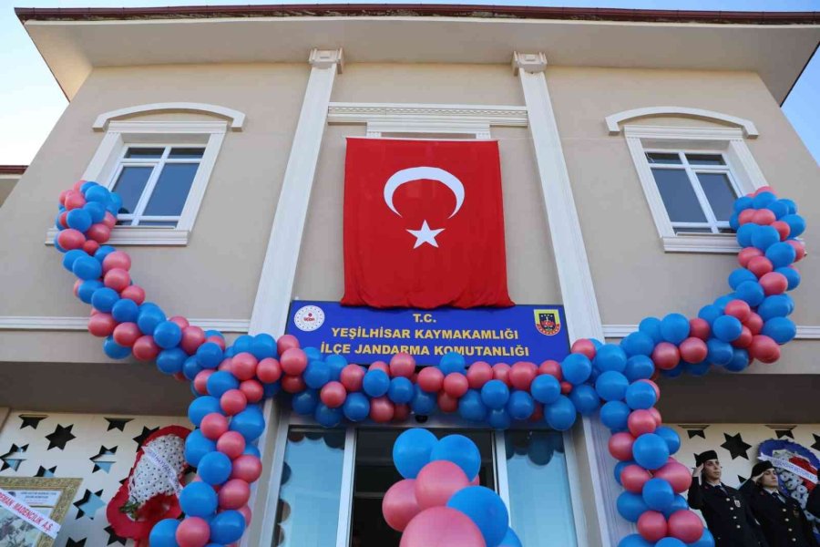 Vali Çiçek’ten Yeşilhisar’da Hem Açılış Hem Ziyaret