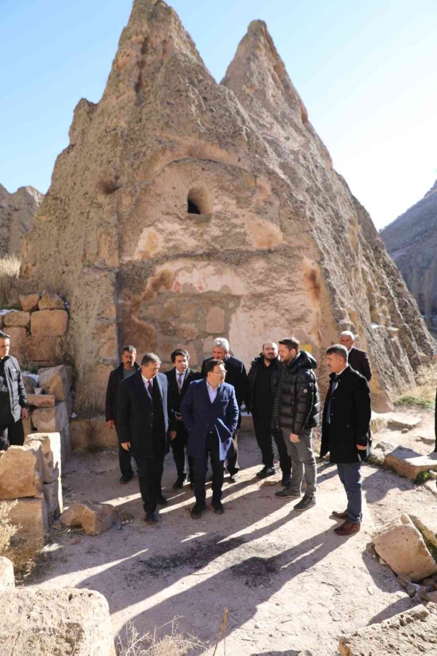 Vali Çiçek’ten Yeşilhisar’da Hem Açılış Hem Ziyaret