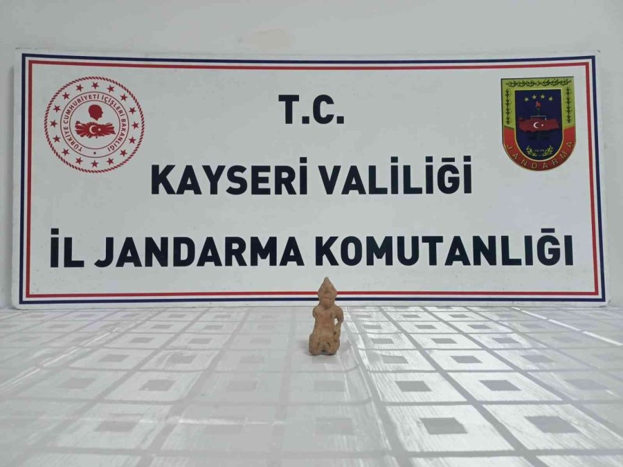 5 Bin Yıllık Eseri Satmaya Çalışan Tarihi Eser Kaçakçısı Yakalandı