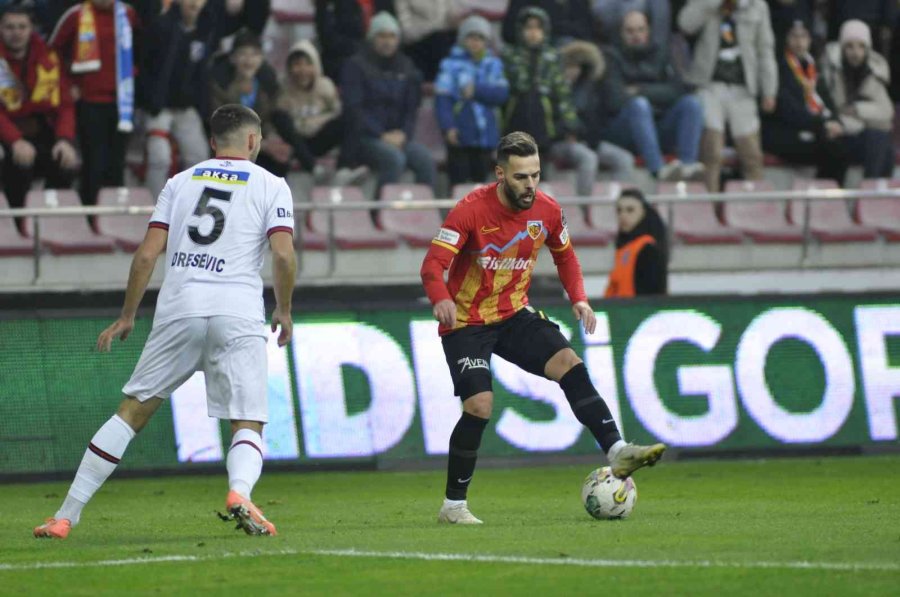 Spor Toto Süper Lig: Kayserispor: 0 - Fatih Karagümrük: 2 (ilk Yarı)