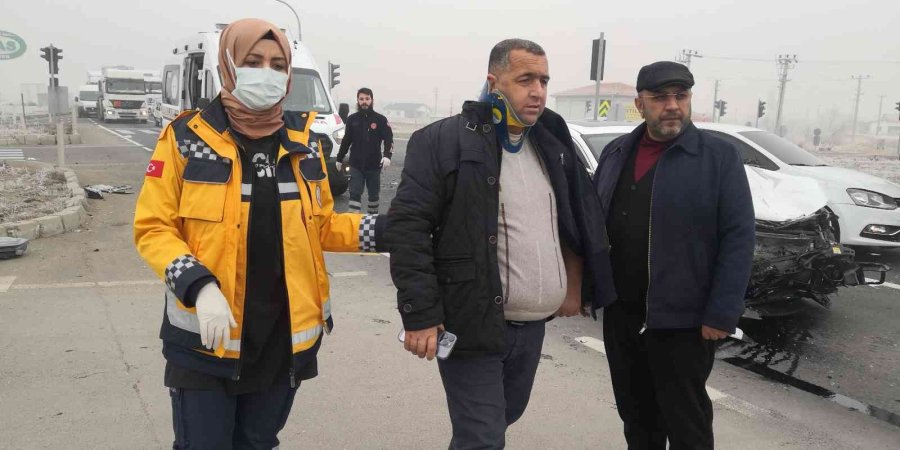 Aksaray’da Taziye Dönüşü Kaza: 4 Yaralı
