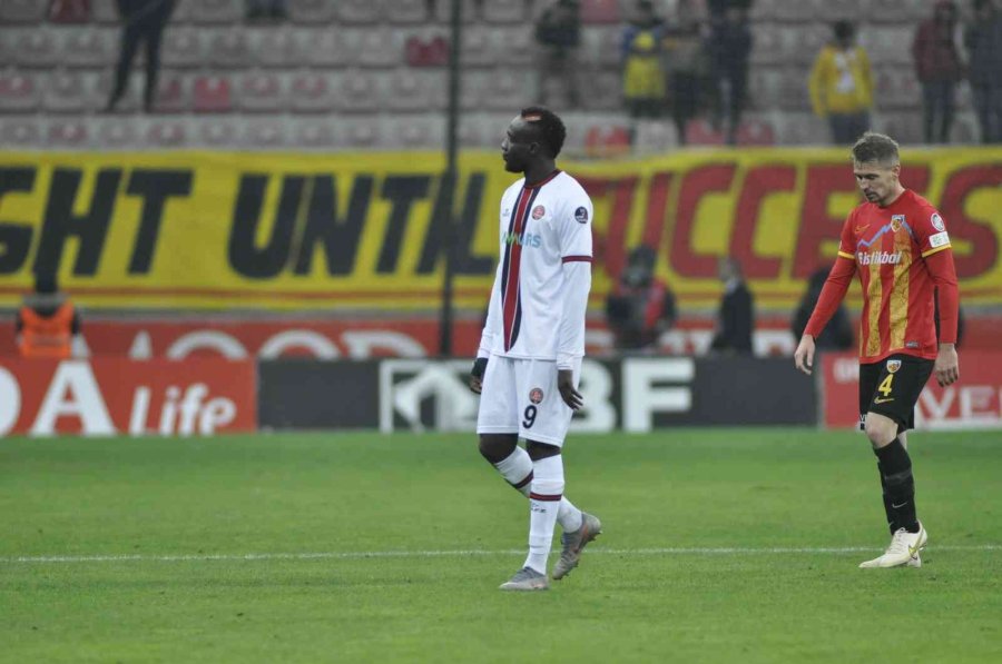 Spor Toto Süper Lig: Kayserispor: 2 - Fatih Karagümrük: 4 (maç Sonucu)
