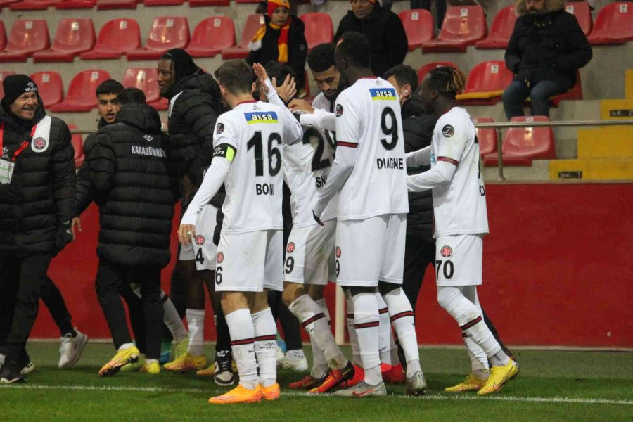 Spor Toto Süper Lig: Kayserispor: 2 - Fatih Karagümrük: 4 (maç Sonucu)