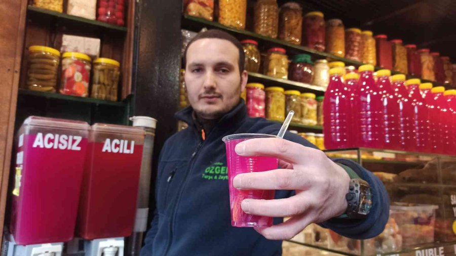 Gribe Karşı Bağışıklığını Güçlendirmek İsteyenler Turşuya Yöneldi