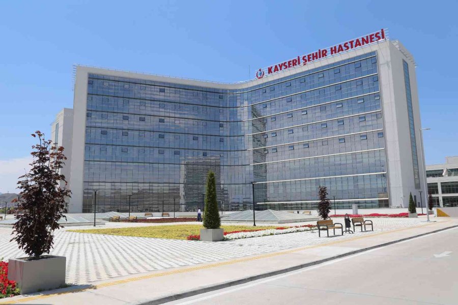 Kayseri Şehir Hastanesi’nde 2022’de 3 Milyon 43 Bin Hastaya Hizmet Verildi