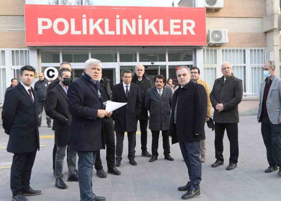 Rektör Altun, Hastane Bölgesinde Planlanan İyileştirme Çalışma Alanını Yerinde İnceledi