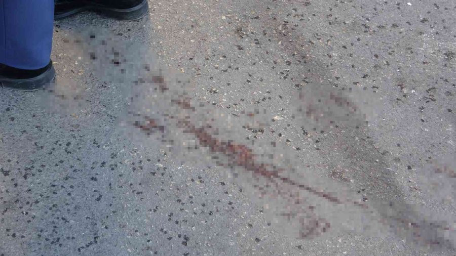 Cinayet Davası Öncesi Taraflar Birbirine Kurşun Yağdırdı: 1 Yaralı