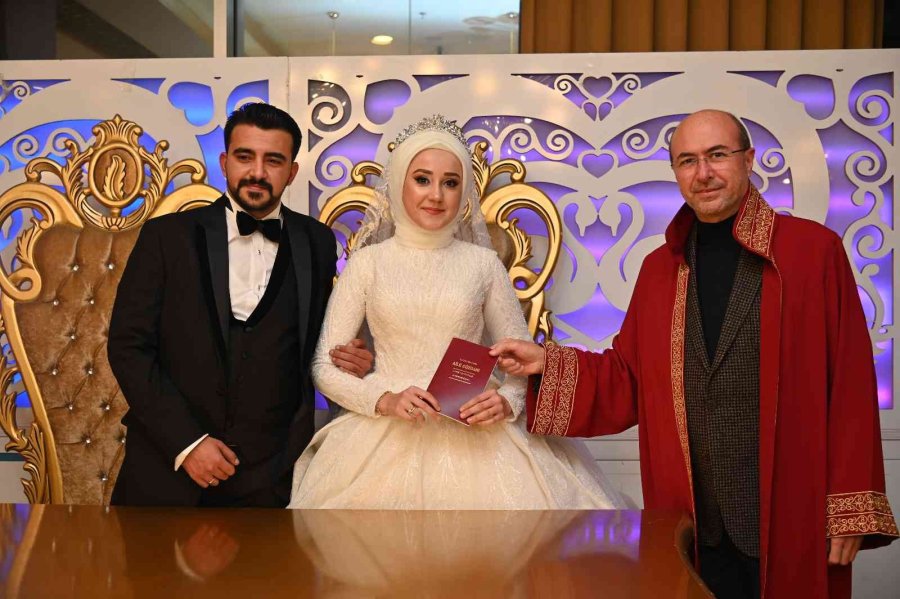 Selçuklu’da 2022’de 4 Bin 752 Çiftin Nikahı Kıyıldı