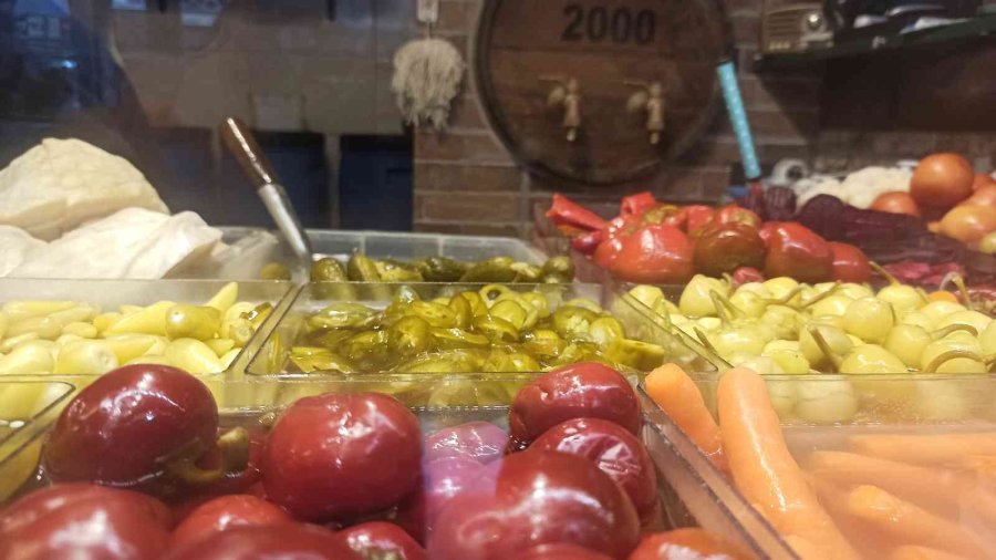 Gribe Karşı Bağışıklığını Güçlendirmek İsteyenler Turşuya Yöneldi
