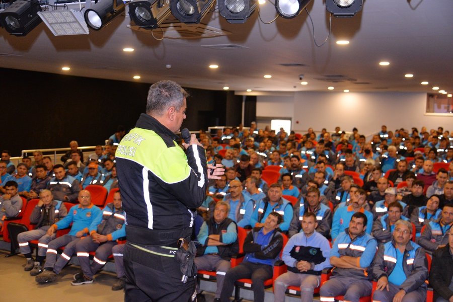 Polis, Belediye Personeline "şüpheli Şahıs Ve Paket" Eğitimi Verdi