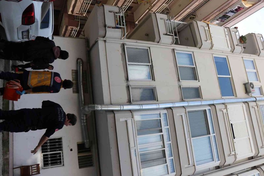 Balkonda Baygınlık Geçiren Alman Uyruklu Kadını İtfaiye Kurtardı