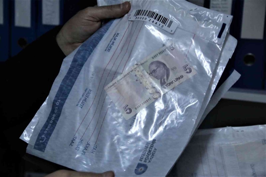 Halk Otobüsünde Su Kabağını Bile Unutarak ’bu Kadar Da Olmaz’ Dedirttiler