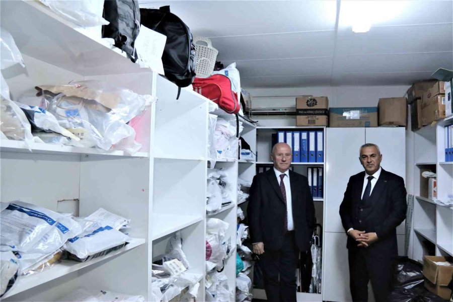 Halk Otobüsünde Su Kabağını Bile Unutarak ’bu Kadar Da Olmaz’ Dedirttiler