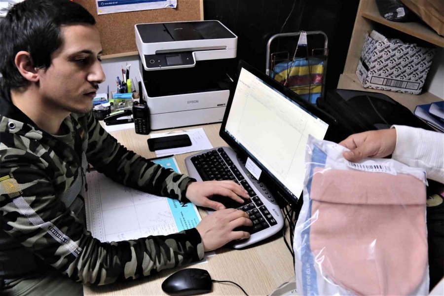 Halk Otobüsünde Su Kabağını Bile Unutarak ’bu Kadar Da Olmaz’ Dedirttiler