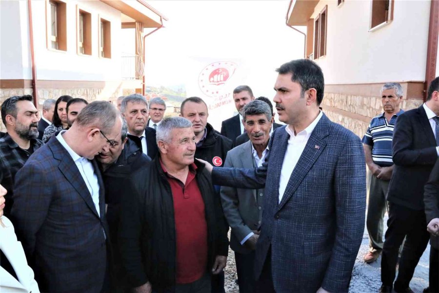 Bakan Kurum’dan Mahalle Muhtarına Cami Lojmanı Sözü