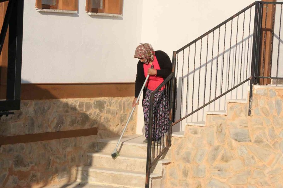 Tarihi Manavgat Yangını Sonrası Yapılan 427 Konutun Anahtarları Sahiplerine Teslim Ediliyor