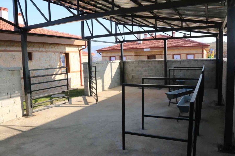 Tarihi Manavgat Yangını Sonrası Yapılan 427 Konutun Anahtarları Sahiplerine Teslim Ediliyor