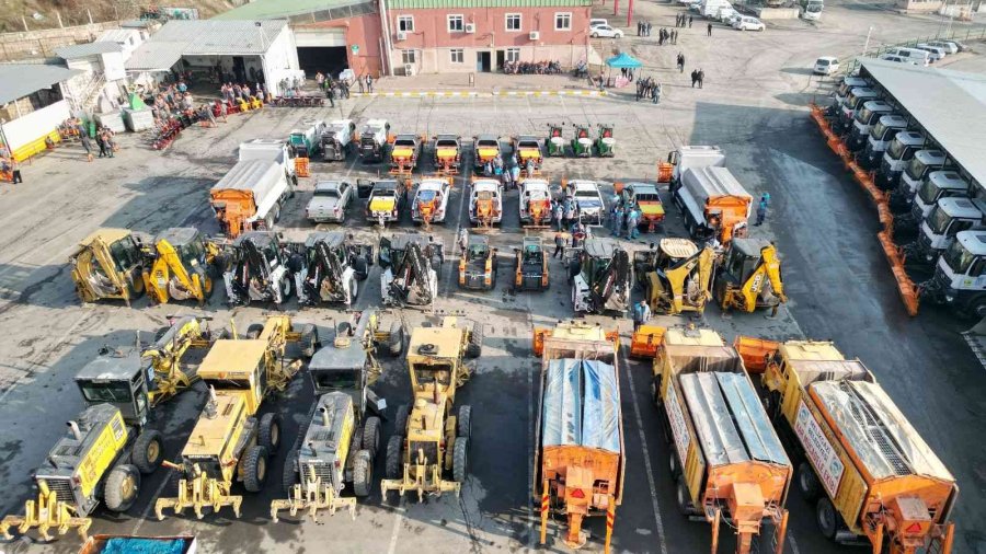 Melikgazi’de 250 Araç Ve 340 Personelle Kış Hazırlıkları Tamamlandı