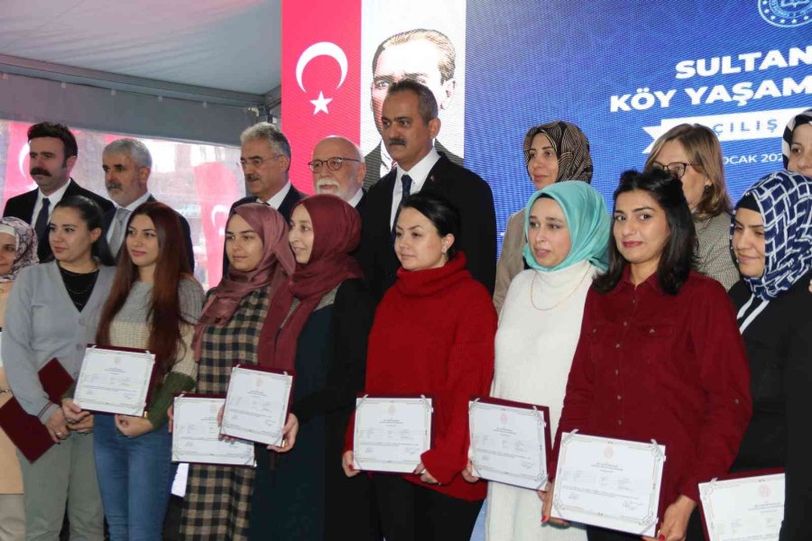 Kız Çocuklarının Ortaöğretimdeki Okullaşma Oranı Yüzde 95,06’a Ulaştı