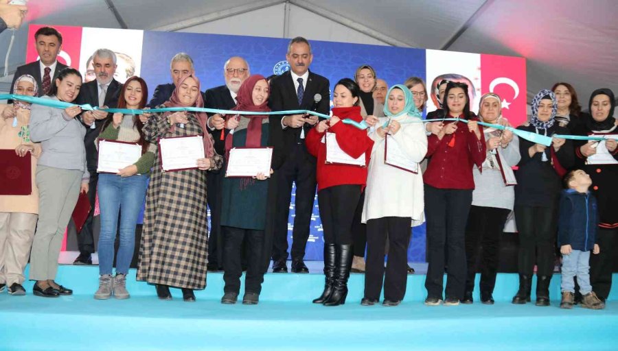 Kız Çocuklarının Ortaöğretimdeki Okullaşma Oranı Yüzde 95,06’a Ulaştı