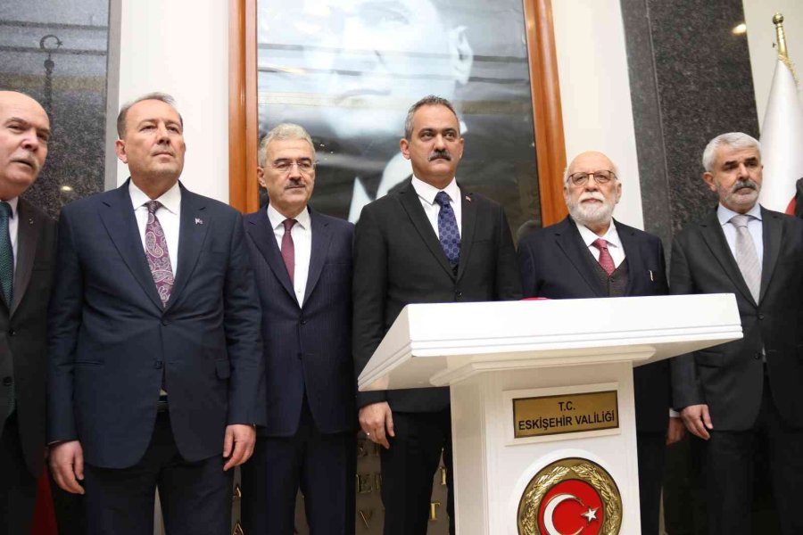 Millî Eğitim Bakanı Özer Eskişehir’de