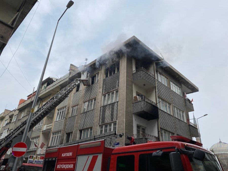 Yangını Film İzler Gibi İzlediler