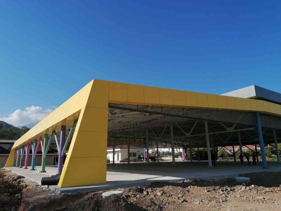 Kemer Belediyesi’nden Çamyuva’ya Kapalı Pazar Yeri