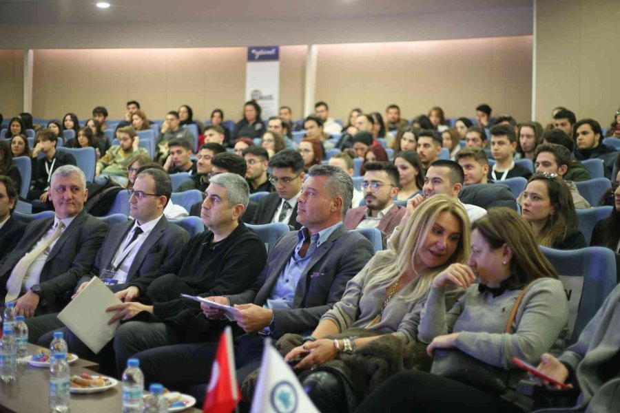 Sadettin Saran Esogü Öğrencileriyle Bir Araya Geldi