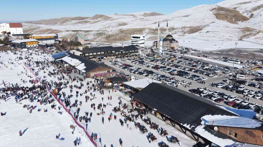 Erciyes 200 Bini Aşkın Turisti Ağırladı