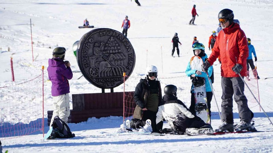 Erciyes 200 Bini Aşkın Turisti Ağırladı