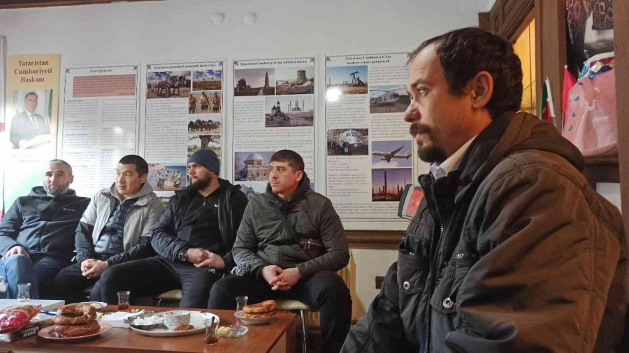 Kazan Tatarları Kaynaştırma Kahvaltısında Bir Araya Geldi