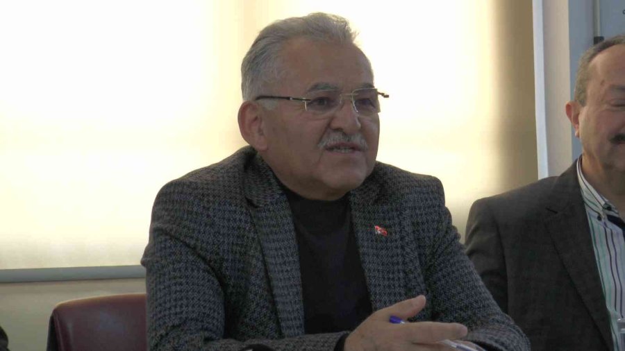 Başkan Büyükkılıç’tan Develililer Derneği’ne Ziyaret