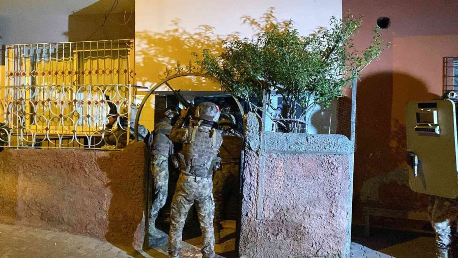 Mersin’de Asayiş Operasyonu: 25 Gözaltı Kararı