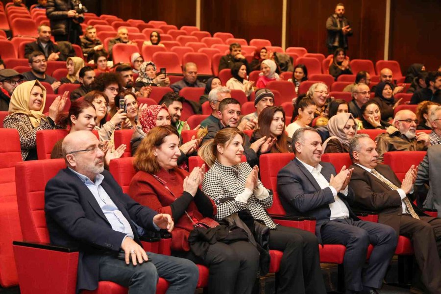 Usta Sanatçı Hülya Koçyiğit Türk Sinemasını Konuştu