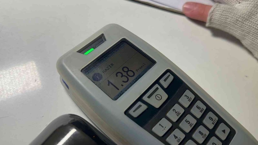 Alkollü Araç Kullanırken Yakalandı, Polise Talimat Verip Polisten Şikayetçi Oldu