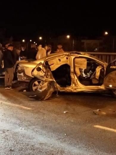 Otomobil Bariyere Çarptı: 1’i Ağır 3 Yaralı