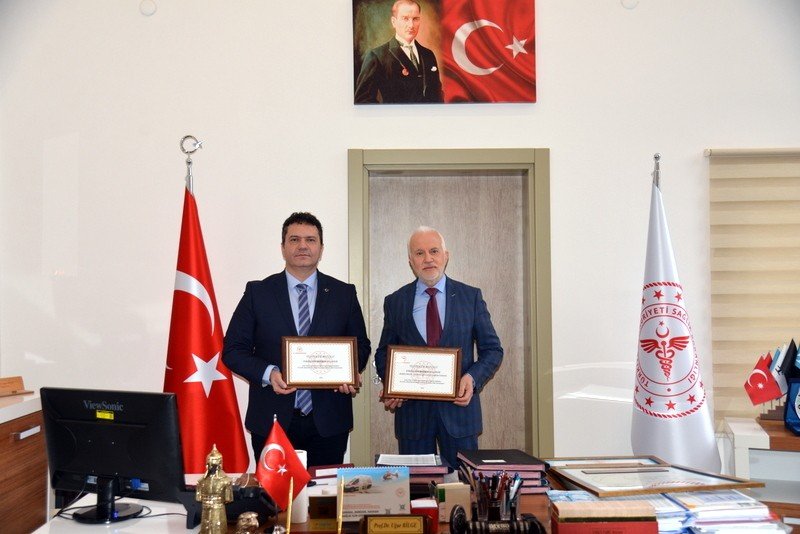 ’bebek Dostu Hastane’ Plaket Ve Teşekkür Belgeleri Verildi