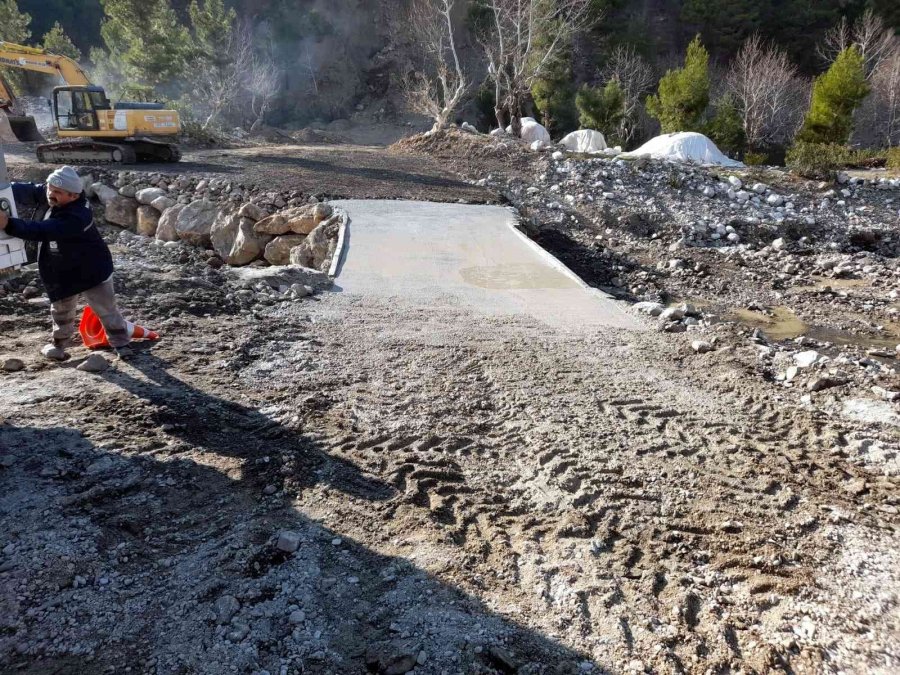 Kırkkavak’ta Tarım Alanlarına Ulaşım Kolaylaştı